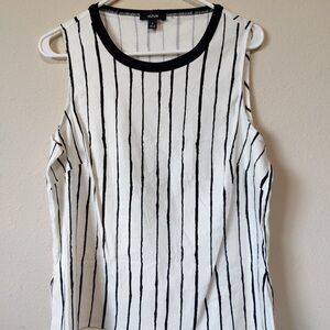 Alfani Women's Black and White Striped Top Size M